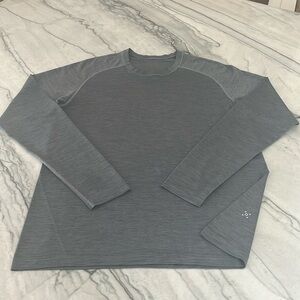 Lululemon Men’s Metal Tech Long Sleeve Gray Shirt, XL